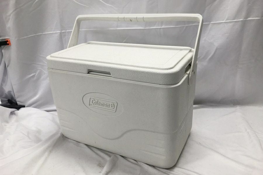 送料無料】◇Coleman コールマン クーラーボックス 6277/6278 26L ホワイト
