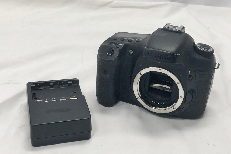 送料無料】◇Canon キヤノン 47）EOS 7Dボディ