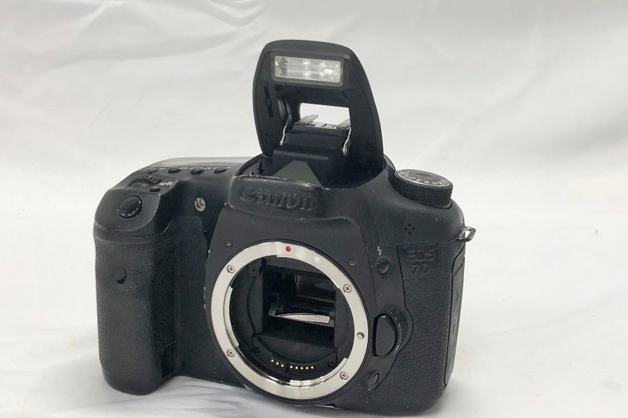 送料無料】◇Canon キヤノン 33）EOS 7Dボディ
